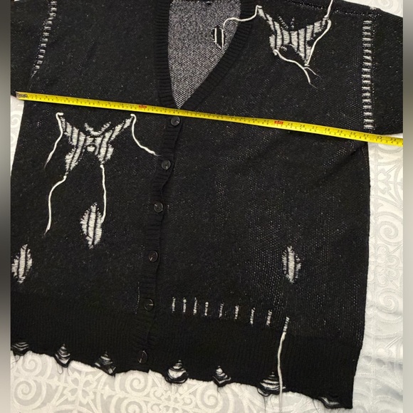 Torrid Mystic Moths 5X Black White Distressed Button Up Cardigan White Accents - Picture 9 of 15